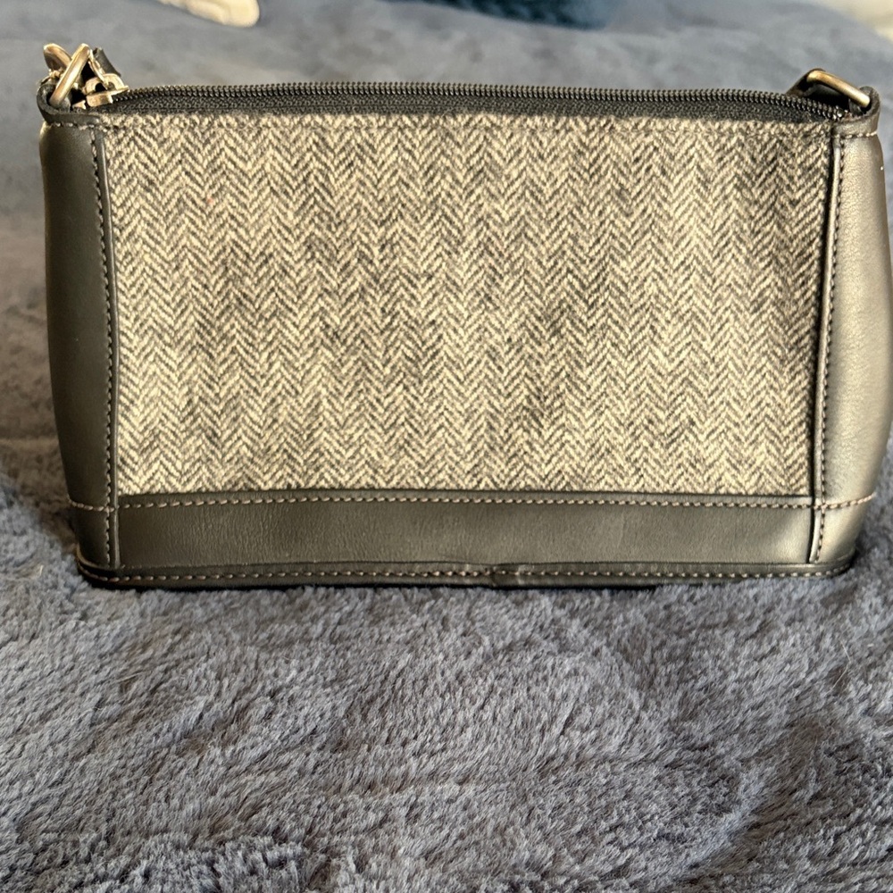 Vintage Coach Tweed Demi Zip Bag in Gray/Black Herringbone & Black Leather - Picture 4 of 8